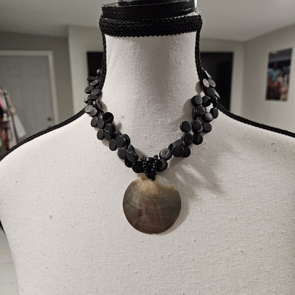 Jewelry - Elegant Black Beaded Necklace